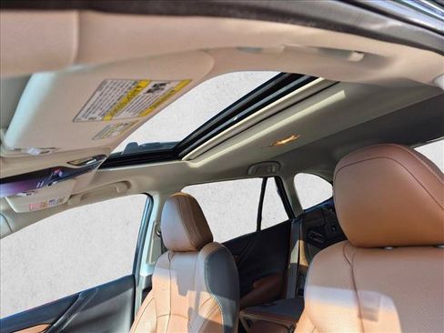 Certified 2022 Subaru Outback Touring AWD/4WD image 8