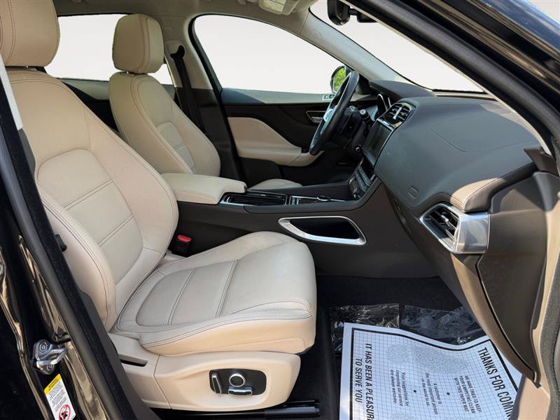 Used 2020 Jaguar F-PACE Prestige AWD/4WD image 18