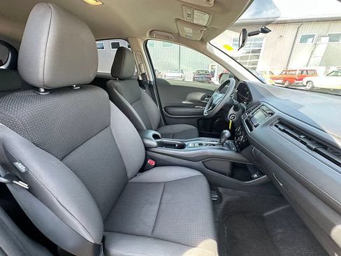 Used 2020 Honda HR-V LX image 25