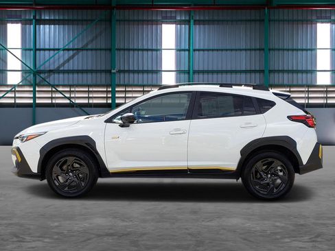 Used 2025 Subaru Crosstrek 2.5i Sport AWD/4WD image 2