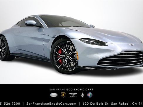 Used 2021 Aston Martin V8 Vantage Base image 1