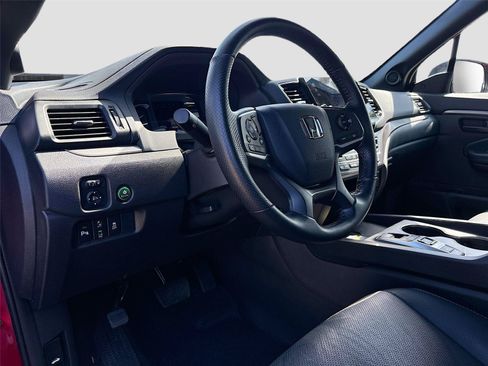 Certified 2024 Honda Passport EX-L image 10