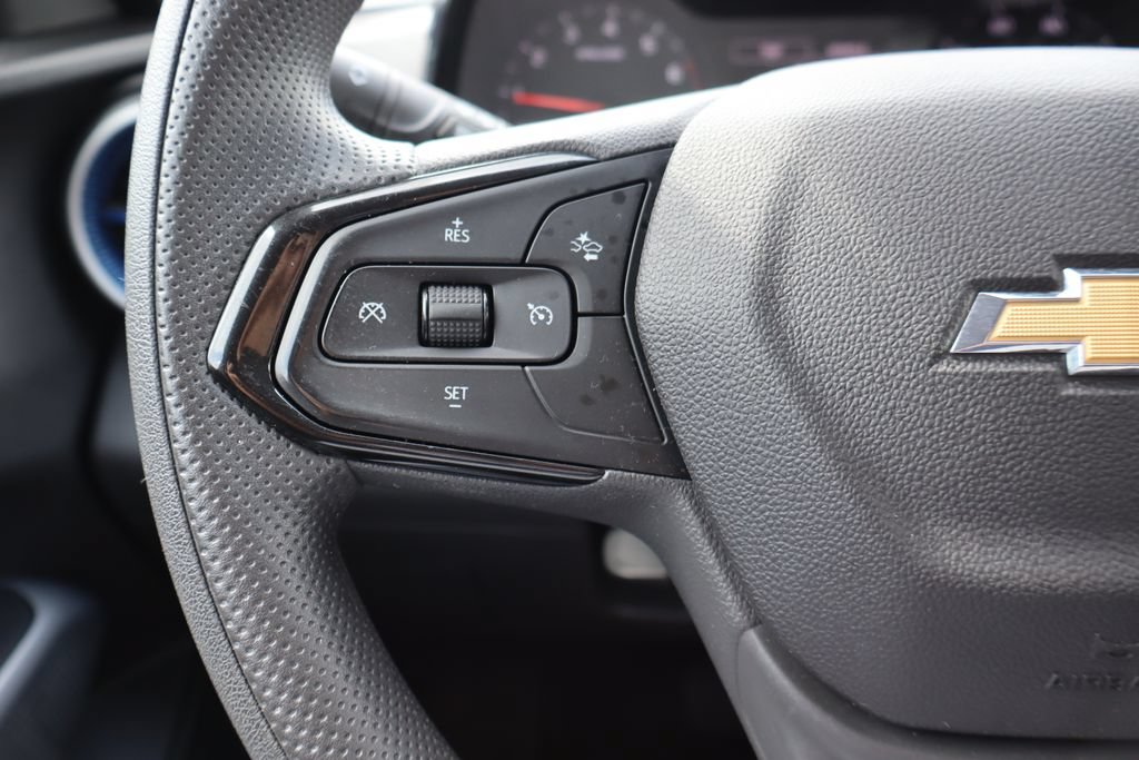 Used 2024 Chevrolet Trax LS w/ LS Convenience Package FWD image 7