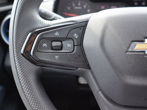 Used 2024 Chevrolet Trax LS w/ LS Convenience Package FWD image 7