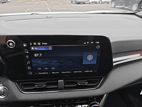 Certified 2026 Chevrolet Equinox RS AWD/4WD image 22