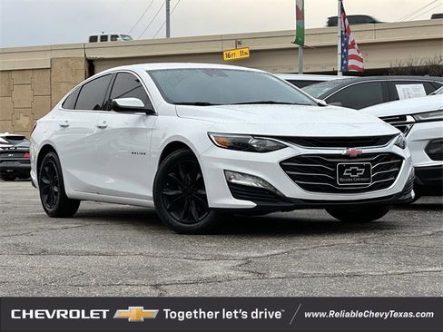 Certified 2025 Chevrolet Malibu LT image 2