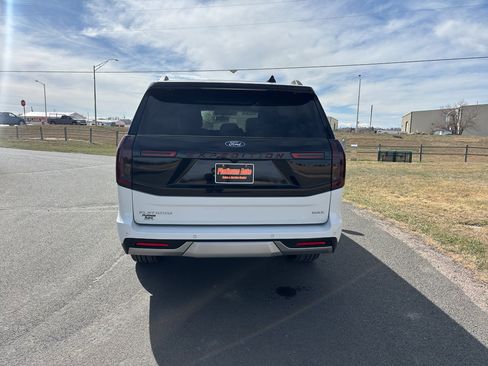 Used 2025 Ford Expedition Max Platinum image 7