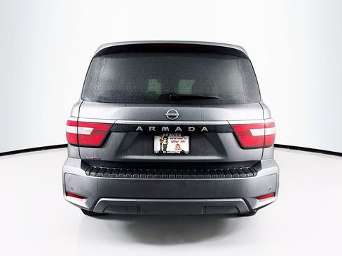 Used 2024 Nissan Armada SV image 8