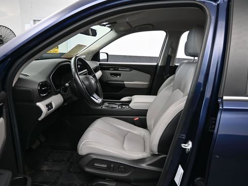 Used 2023 Honda Pilot EX-L image 11