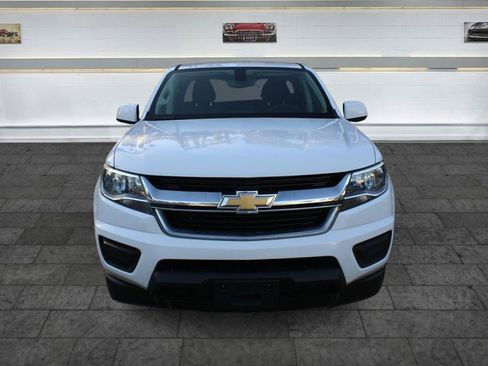 Used 2018 Chevrolet Colorado LT RWD image 2