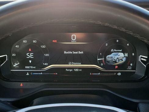 Used 2023 GMC Yukon XL Denali image 12