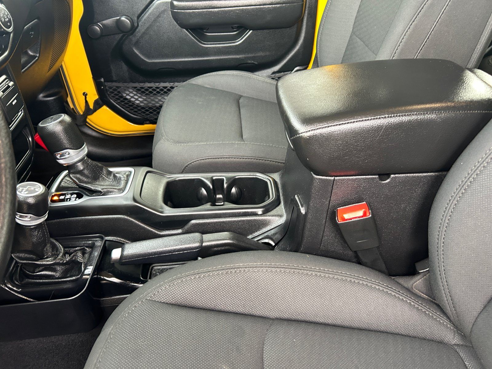 Used 2019 Jeep Wrangler Unlimited Sport AWD/4WD image 15