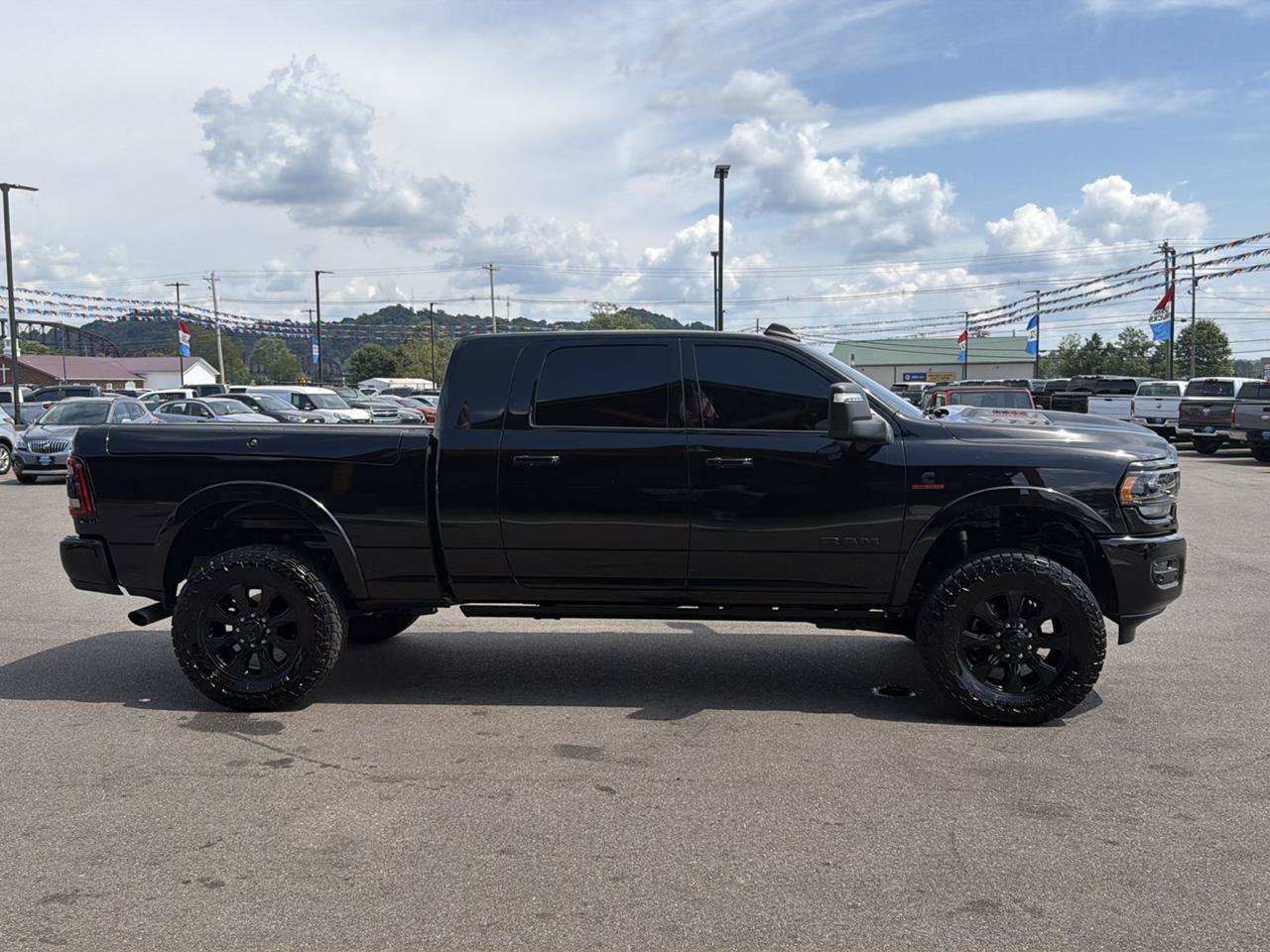Used 2024 RAM 2500 Limited AWD/4WD image 31