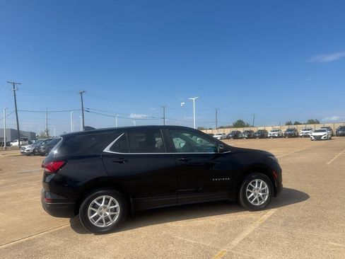 Used 2023 Chevrolet Equinox LT AWD/4WD image 25