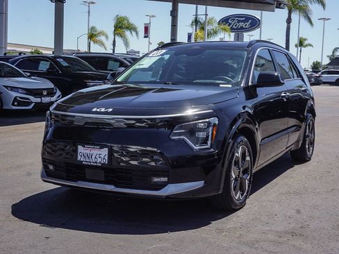 Certified 2023 Kia Niro Wave FWD image 4