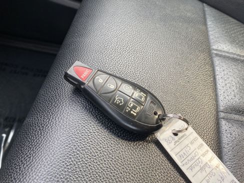 Used 2019 Dodge Grand Caravan GT FWD image 19