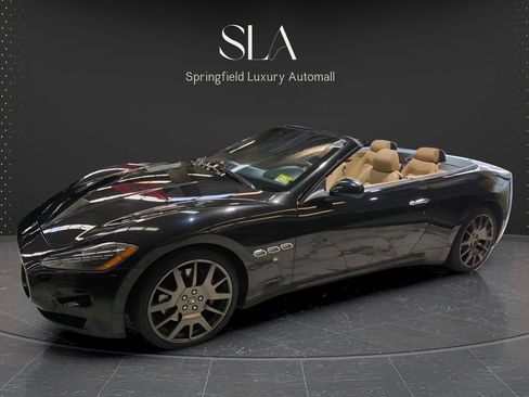Used 2012 Maserati GranTurismo Convertible RWD image 5