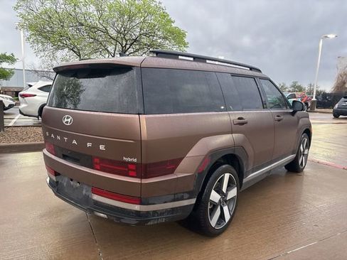 Used 2024 Hyundai Santa Fe Limited image 5