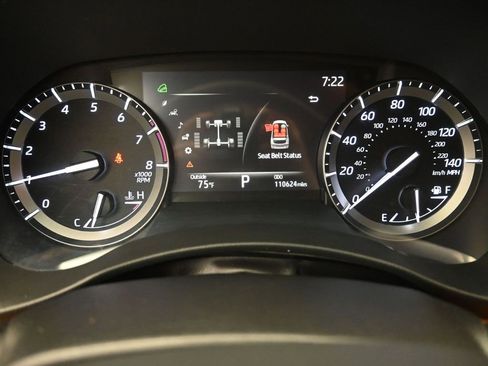 Used 2020 Toyota Highlander Platinum image 4