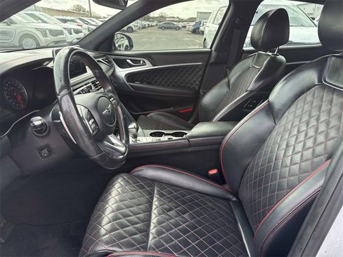 Used 2019 Genesis G70 2.0T Advanced w/ Sport Package image 24
