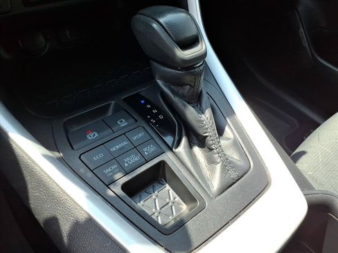 Used 2022 Toyota RAV4 XLE w/ Convenience Package AWD/4WD image 33