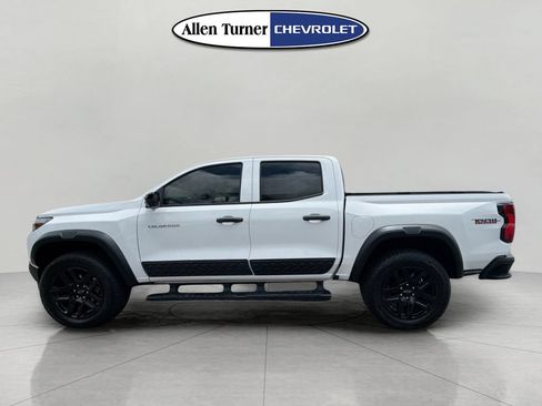 Used 2024 Chevrolet Colorado Trail Boss w/ Technology Package AWD/4WD image 6