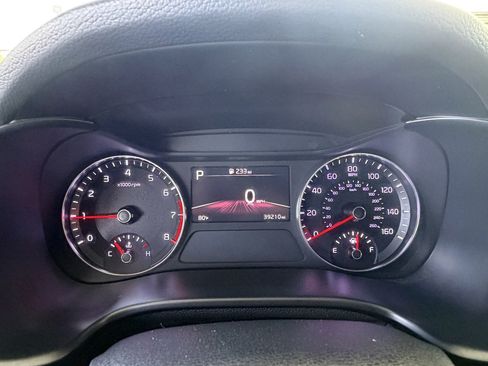 Used 2024 Kia Forte LXS FWD image 14