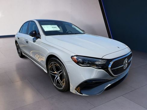 New 2026 Mercedes-Benz E 350 4MATIC Sedan image 4
