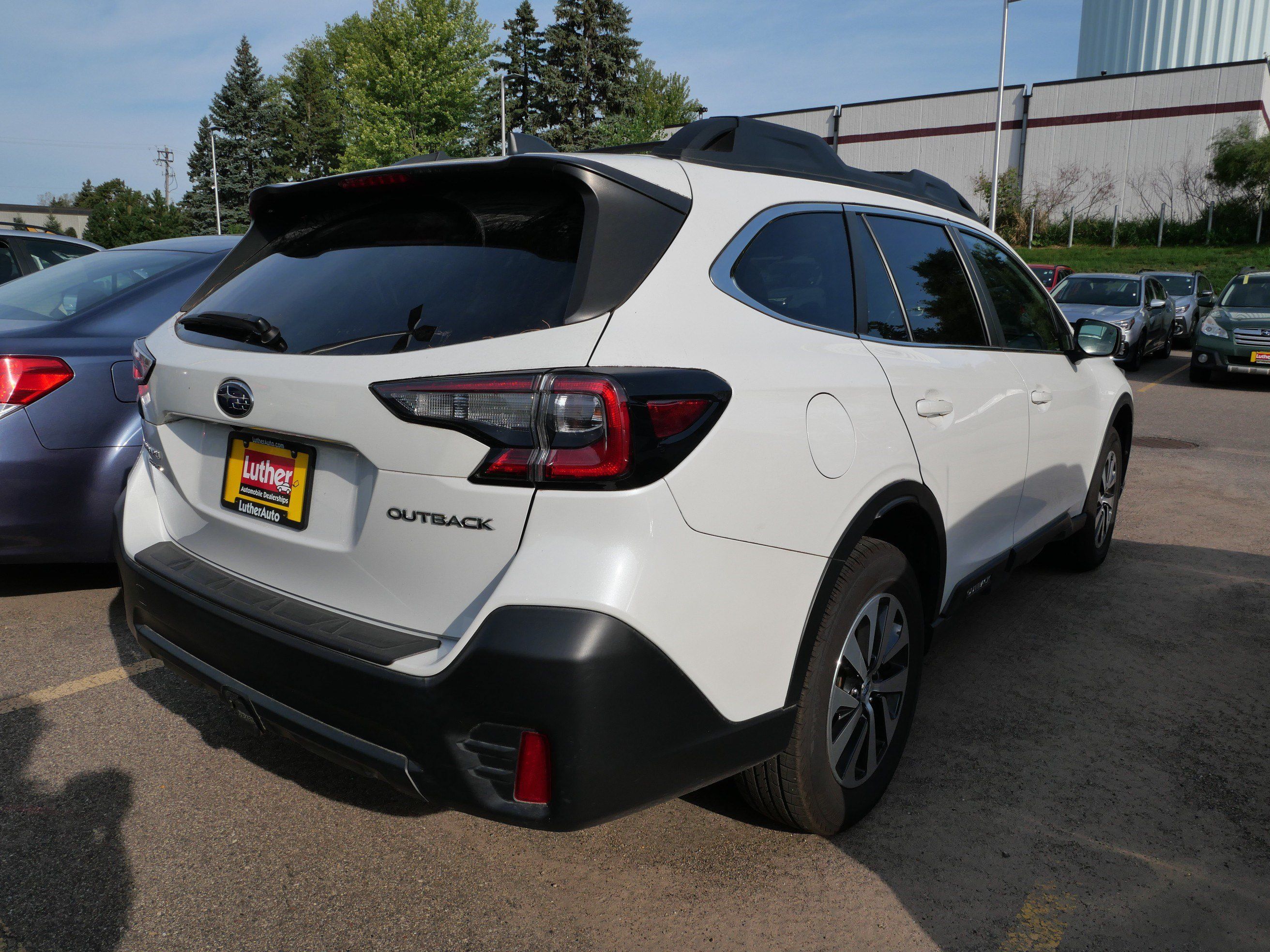 Used 2021 Subaru Outback Premium w/ Popular Package #1 AWD/4WD image 7