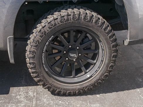 Used 2021 Chevrolet Silverado 1500 Custom w/ LPO, Dark Essentials Package RWD image 6