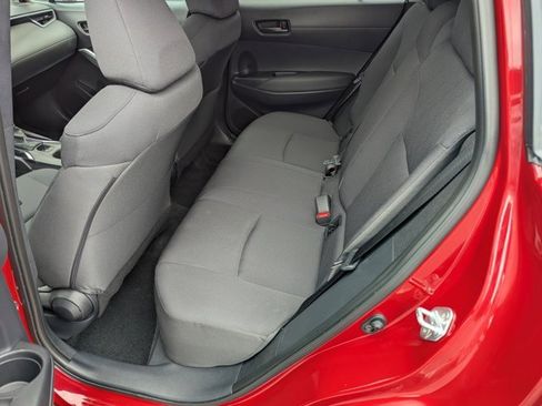 Used 2024 Toyota Corolla Cross LE w/ Moonroof Package image 17