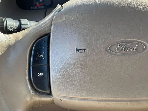 Used 2000 Ford Expedition Eddie Bauer image 25