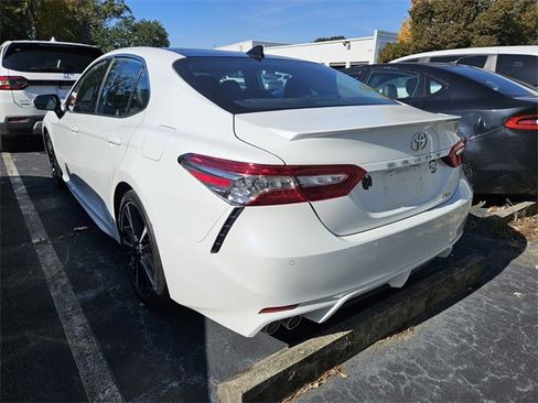 Used 2019 Toyota Camry XSE image 8