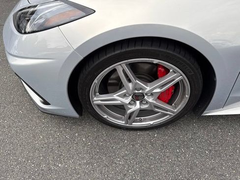 Used 2023 Chevrolet Corvette Stingray Preferred Conv w/ Z51 Performance Package RWD image 4