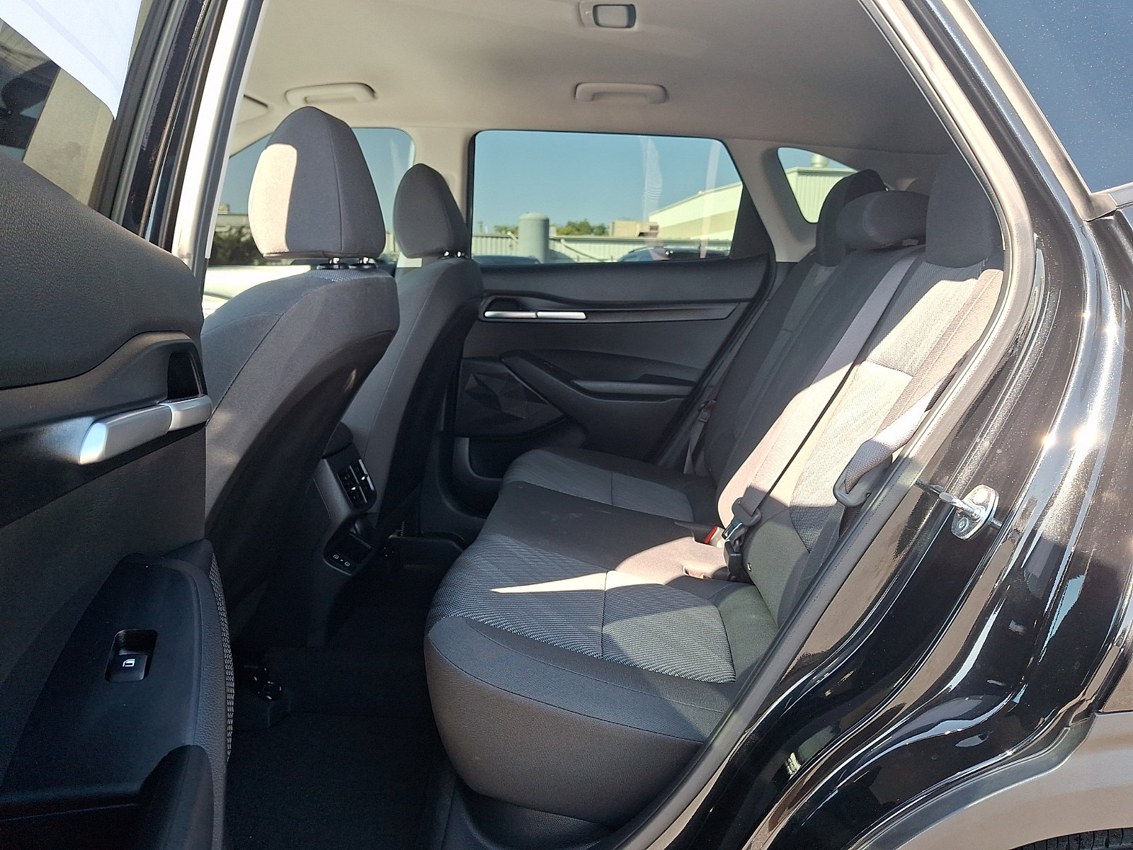 Used 2025 Kia Seltos LX AWD/4WD image 10