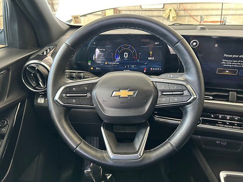 Used 2025 Chevrolet Equinox LT image 21