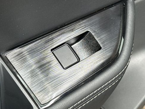 New 2026 Nissan Rogue SV image 30