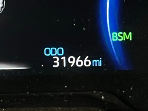 Used 2025 Toyota RAV4 XLE image 11