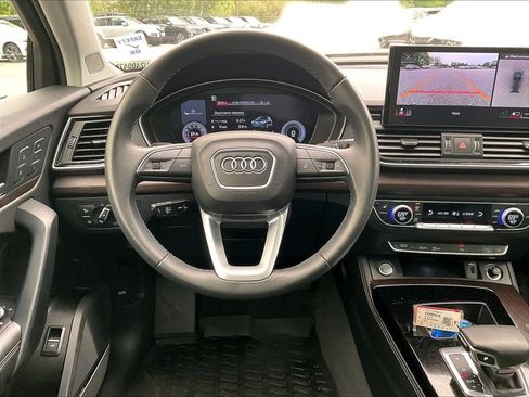 Used 2023 Audi Q5 2.0T Premium Plus w/ Premium Plus Package AWD/4WD image 17