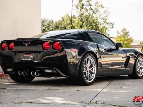 Used 2011 Chevrolet Corvette Z06 w/ Preferred Equipment Group RWD image 9