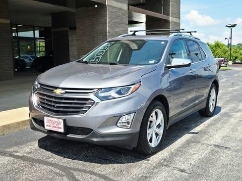 Used 2018 Chevrolet Equinox Premier AWD/4WD image 3