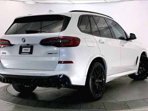 Used 2022 BMW X5 xDrive40i w/ M Sport Package AWD/4WD image 12