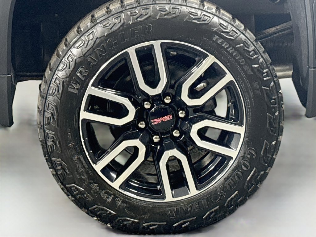 New 2026 GMC Sierra 1500 AT4 w/ AT4 Premium Package AWD/4WD image 32