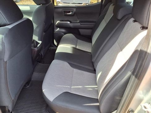 Used 2023 Toyota Tacoma TRD Sport image 10