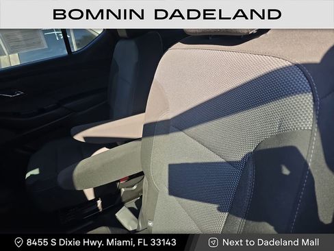 Used 2024 Chevrolet Traverse LT image 14