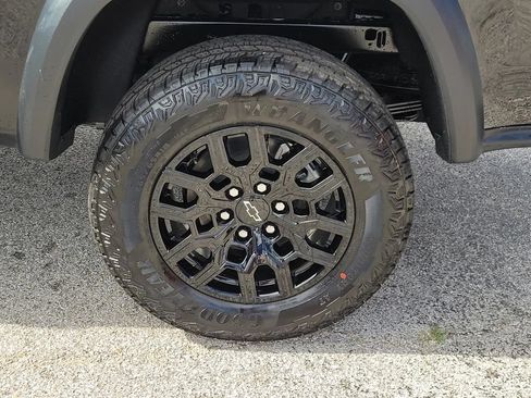 New 2026 Chevrolet Colorado Trail Boss AWD/4WD image 4