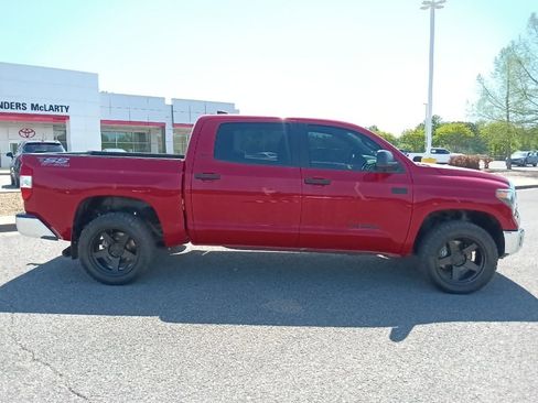 Used 2020 Toyota Tundra SR5 w/ SR5 Leather Package AWD/4WD image 2