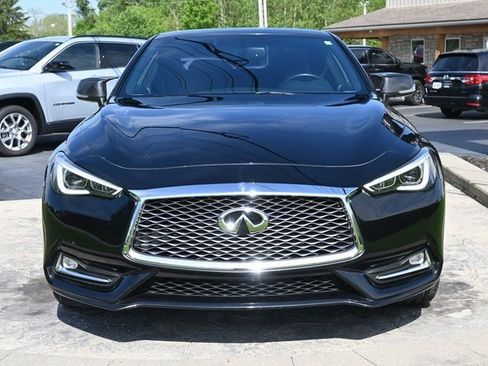 Used 2018 INFINITI Q60 3.0t Luxe image 2