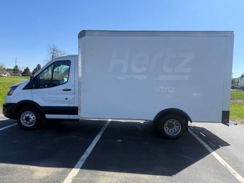 Used 2022 Ford Transit 350 DRW RWD image 8
