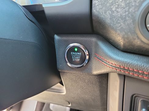 Used 2023 Ford Expedition Max Limited image 15